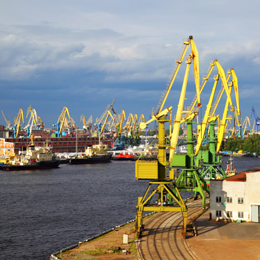 面向东方 俄远东联邦区各口岸过货量大增 两年内增加一倍